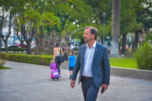 Sujarchuk desmiente apoyo a Randazzo y denuncia campaña de “fake news”