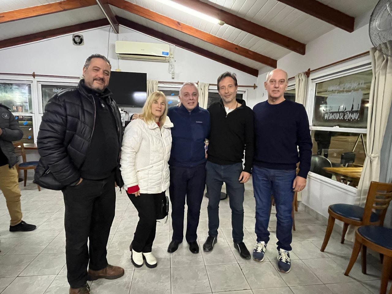 Escobarenses presentes en la reunión: Jennifer Huggard Cane, Germán Maldonado y Elio Miranda.